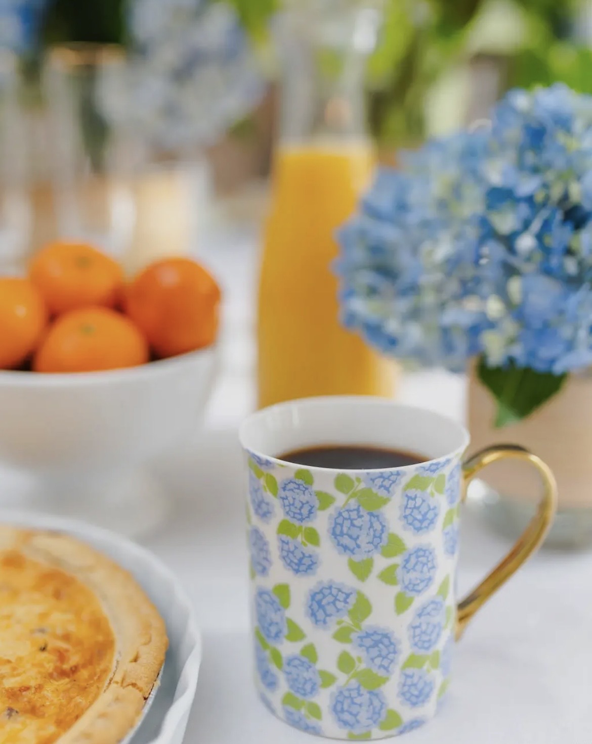 Gold Handel Mug | Hydrangea